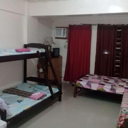 Ekonumi Rooms At Moonwalk Paranaque Paranaque City Exterior photo