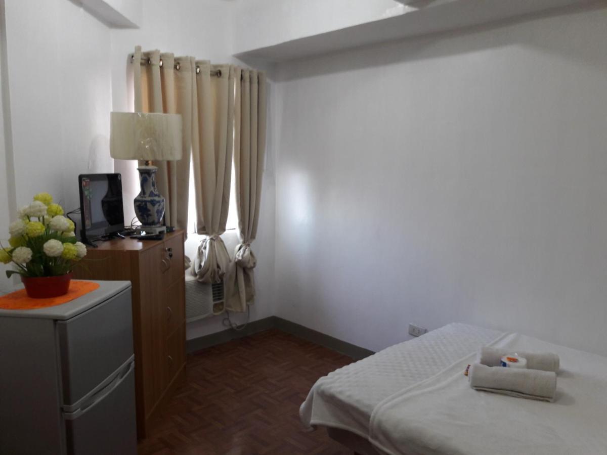 Ekonumi Rooms At Moonwalk Paranaque Paranaque City Exterior photo